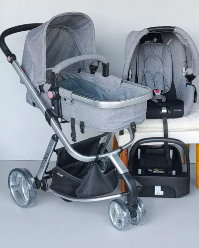 Conjunto carrinho Safety 1st Mobi com Bebê Conforto One-Safe e base veicular.