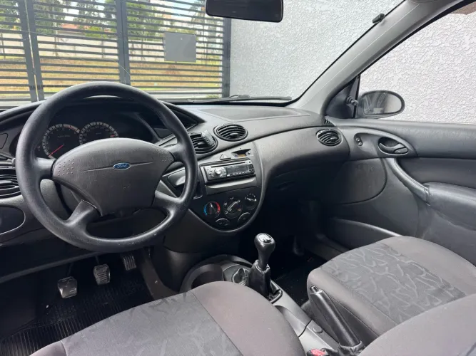 Ford Focus 1.6 S/se/se Plus Flex 8v/16v 5P 2009