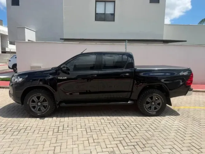 Toyota Hilux CD SR 4X4 2.8 TDI Diesel Aut. 2022