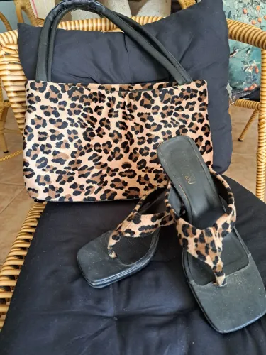 Conjunto bolsa e sandália
