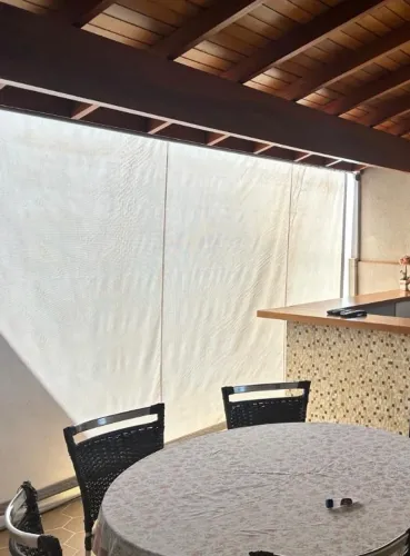 Toldo semi novo