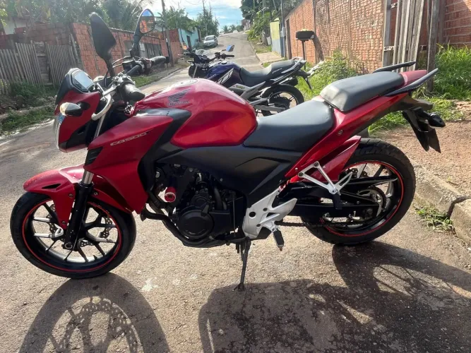 MOTO CB500
