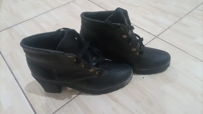 Vendendo bota