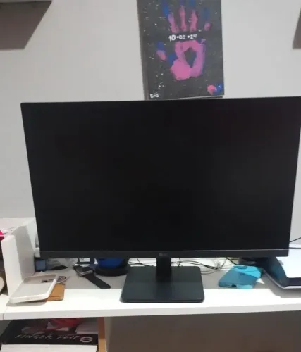 Vendo monitor LG 24 polegadas, em excelente estado