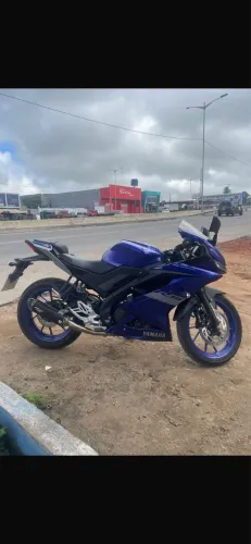 Vendo R15 nova demais azul
