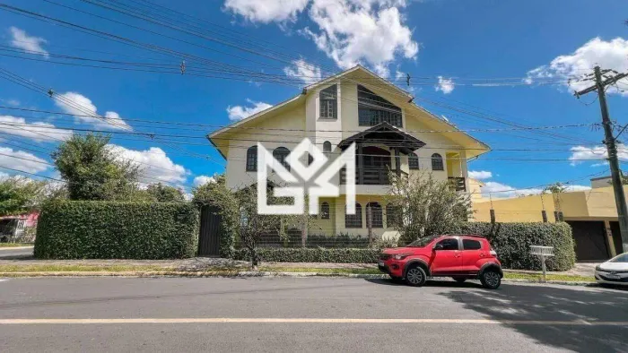 Sobrado à venda no Centro de Gravataí/RS | 4 dorms (1 suíte) piscina 4 vagas