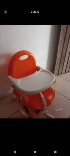 Cadeirinha portátil de alimentação