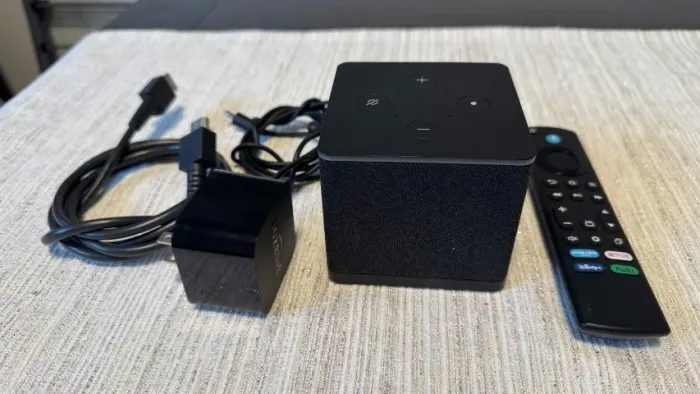 Fire TV Cube Amazon 3a Geração 4K 16GB *USADO*