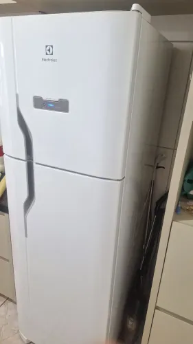 Geladeira Electrolux Frost Free 371L - DFN41