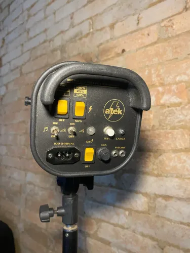 Flash de estúdio Atek 160 Plus