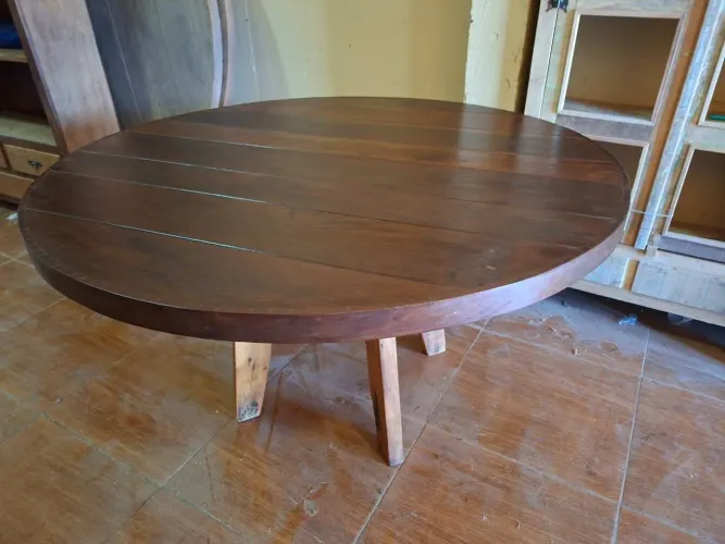 Mesa redonda 1.44 de diâmetro valor 1.900 reais