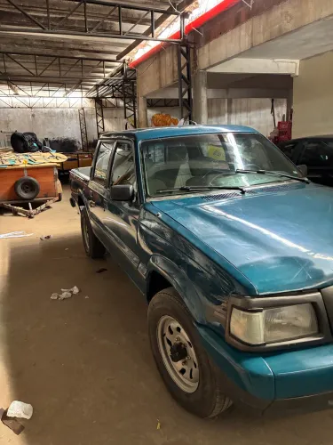 Mazda B-2500 Pick-up CD 4X4 2.5 Diesel 1999