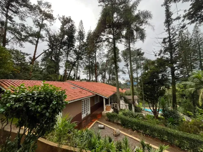 Casa térrea para aluguel e venda com 700 metros quadrados Na Serra da Cantareira - Mairipo