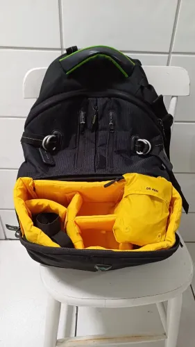 Mochila para fotografia Kata impecável