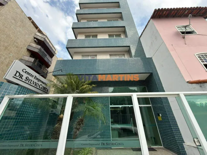 Sala Comercial para aluguel fixo por R$2.000 + TAXAS no bairro Passagem em Cabo Frio/RJ
