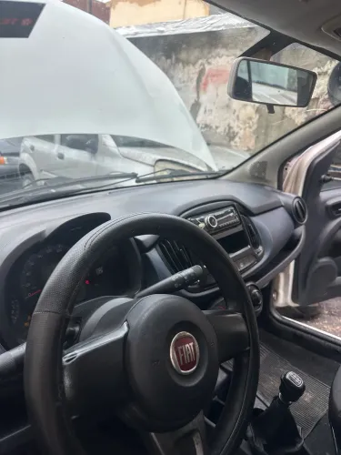Fiat Uno Attractive 1.0 EVO Fire Flex 8V 5P 2019