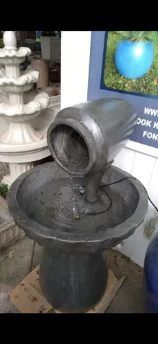Fonte d'água Jarro