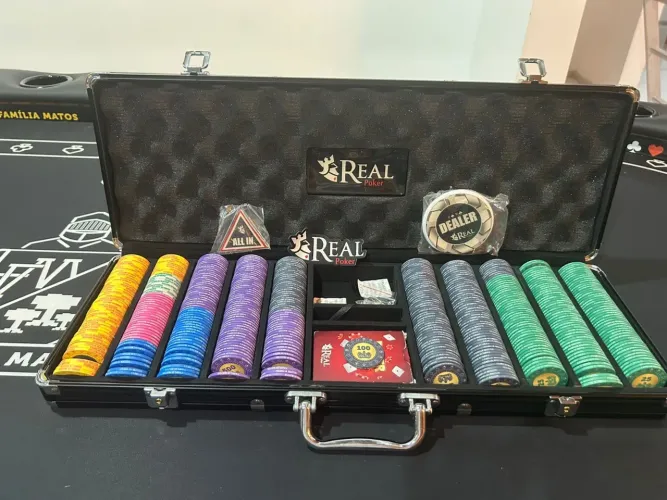 Maleta com 500 Fichas profissionais da Real Poker 