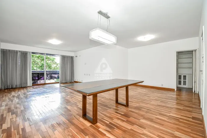 Apartamento de 4 quartos em Tijuca 153 metros a venda