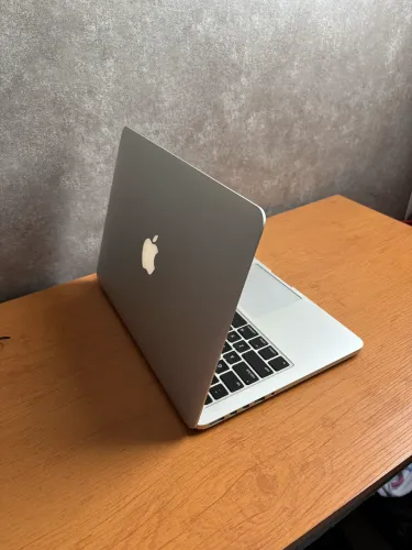 MacBook Pro Retina, 13-inch, Early 2013