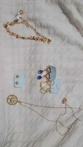 Vendo JM semi jóias tudo novo ,valor 100 reais  no Tapanã 