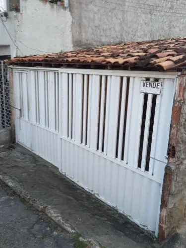 casa com mais duas casas no terreno 