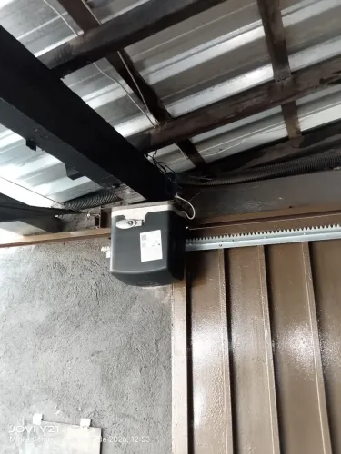 Motor para portão de garagem