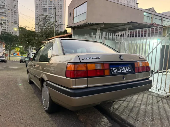Volkswagen Santana Glsi / GLS 1.8/ 2.0 (álcool) 1991