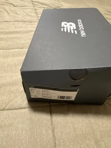 New Balance Modelo 327 Feminino 