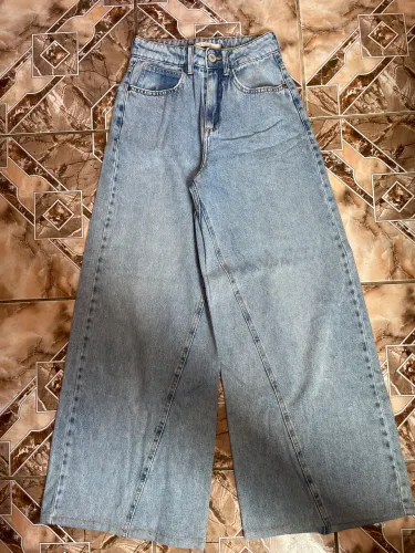 Calça Jeans Wide Leg Ampla / Pantalona (Tamanho 34)