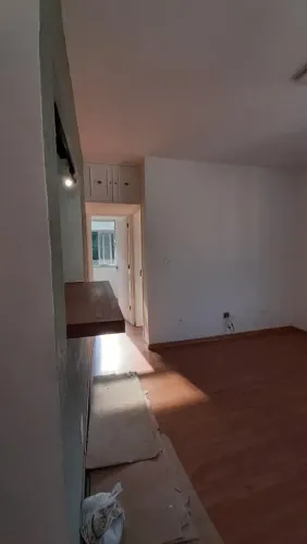Imóvel para aluguel tem 60 metros quadrados com 2 quartos em Mosela - Petrópolis - RJ
