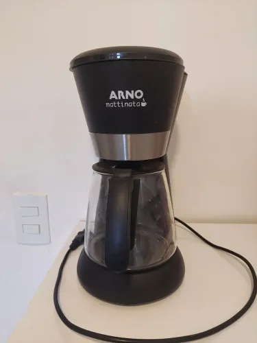 CAFETEIRA ARNO NUNCA USADA TODA PRETA!!!!!