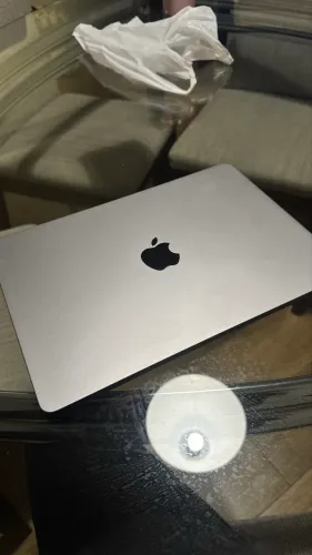 macbook air M2