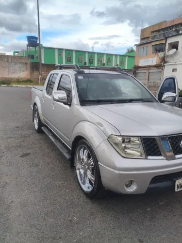 Nissan Frontier LE CD 4X4 2.5 TB Diesel Mec. 2011