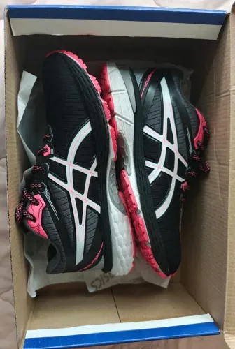 Tênis Asics Revelation número 35 R$ 80 reais