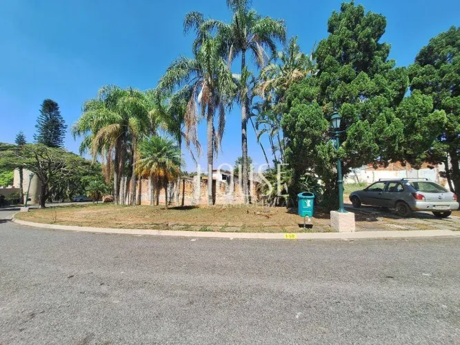 Terreno à venda em Sorocaba, com 807m² | Condomínio de alto padrão Residencial Village D'A
