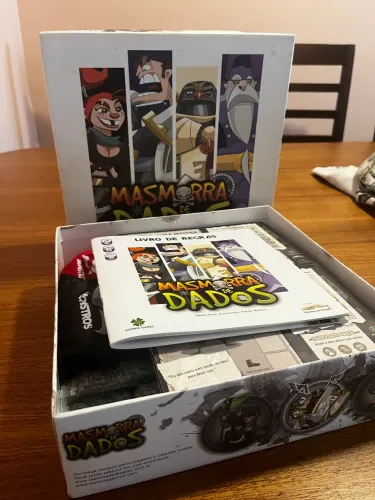 Jogo de tabuleiro MASMORRA DE DADOS