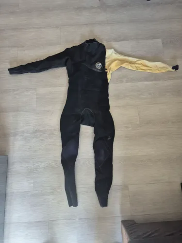 Longjonh ripcurl M 3.2 e-bomb