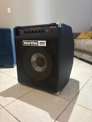 Amplificador / Cubo de baixo  - Hartke KB15 500W - kickback