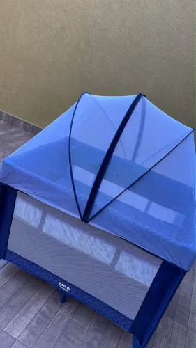 Berço Portátil Infanti Sereno Completo com Trocador e Mosquiteiro R$ 450