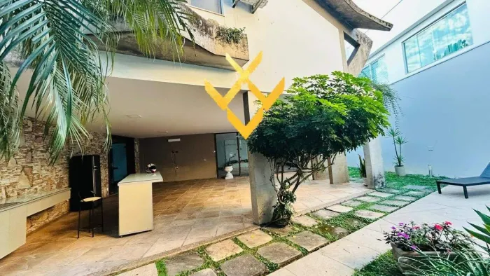 Casa residencial à venda no Bairro Sidil, em Divinópolis 5 quartos e 4 vagas