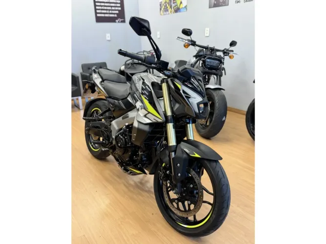 Bajaj Dominar ns400z 2026