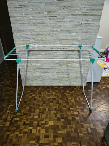 Vendo varal de chão alto
