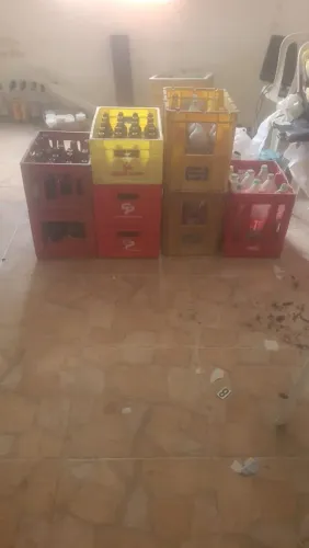Vende-se vasilhames