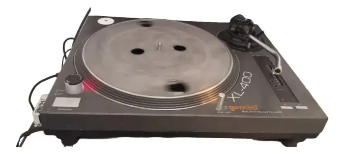 Toca Discos Geminni Xl-400 Para Restauro # (Usado)