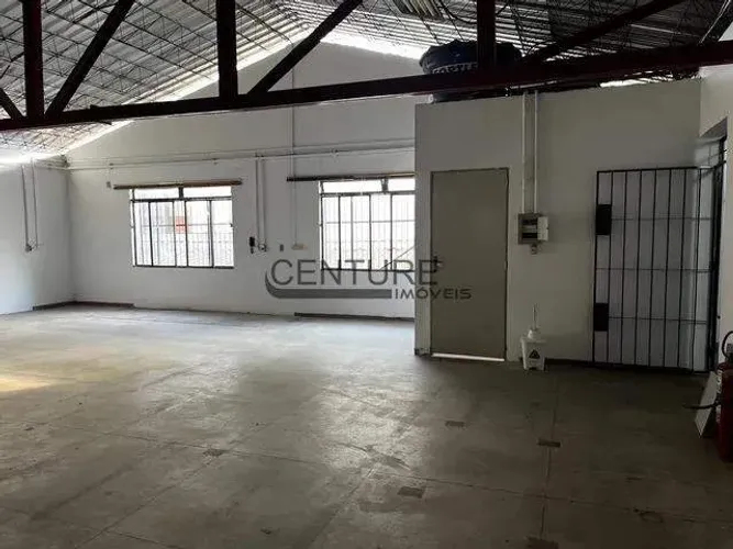 Galpão para Locação com 600m² Próximo ao Anel Rodoviário e Av. Antônio Carlos
