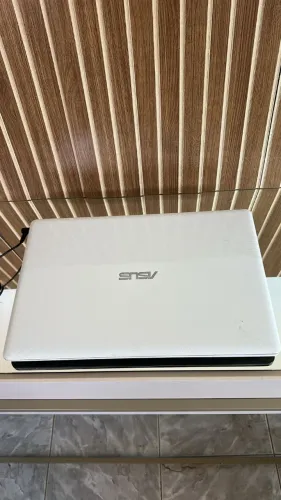 ASUS X550C ? i3 / 6GB RAM / SSD 120GB / Tela 15.6? ? R$ 997