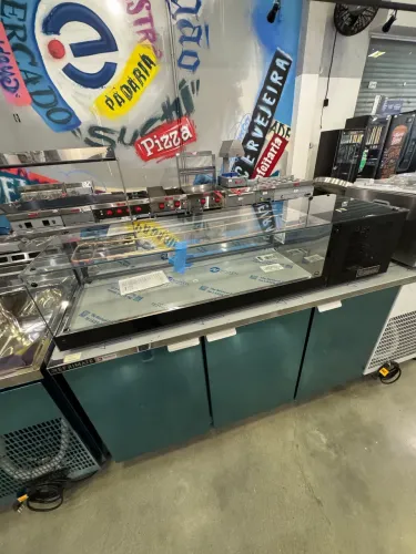 VITRINE REFRIGERADA SUSHI 1,50 MTS BANCADA PRETA NOVA