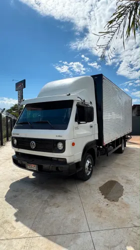 VW 8-160 2013 BAÚ
