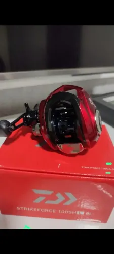 Carretilha daiwa strikeforce 100sh 8i